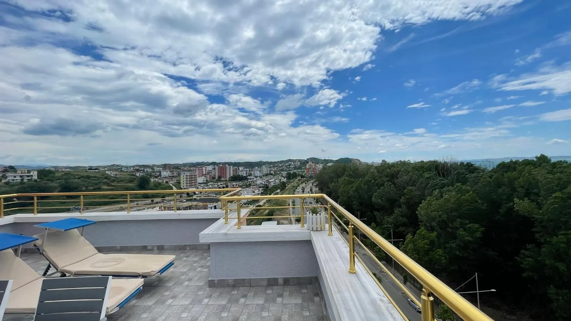 Nandos Apartment Durrës Albanie
